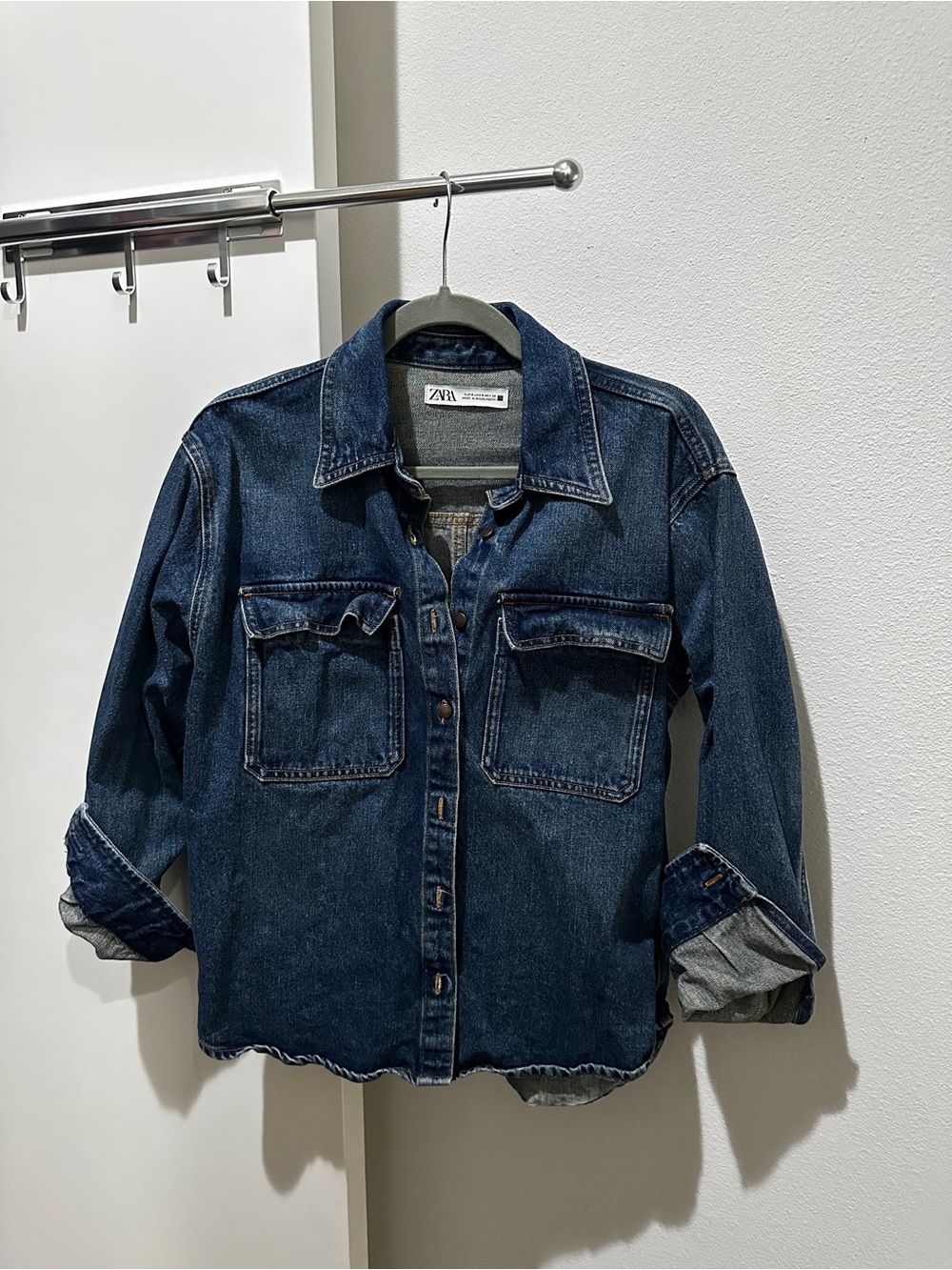 Zara Dark Wash Denim Shirt Jacket Size S 👖